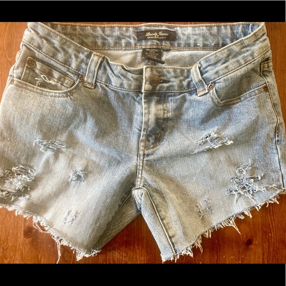 Distressed Brody Jean Shorts Light Wash sz 27 - Picture 4 of 4